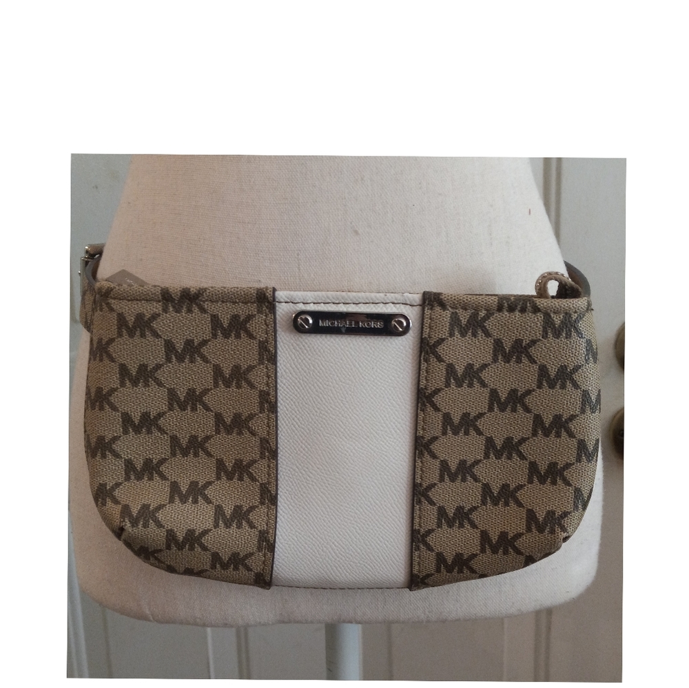 New women's Michael Kors Belt Bag Fanny Pack MK Signature Logo size S/M